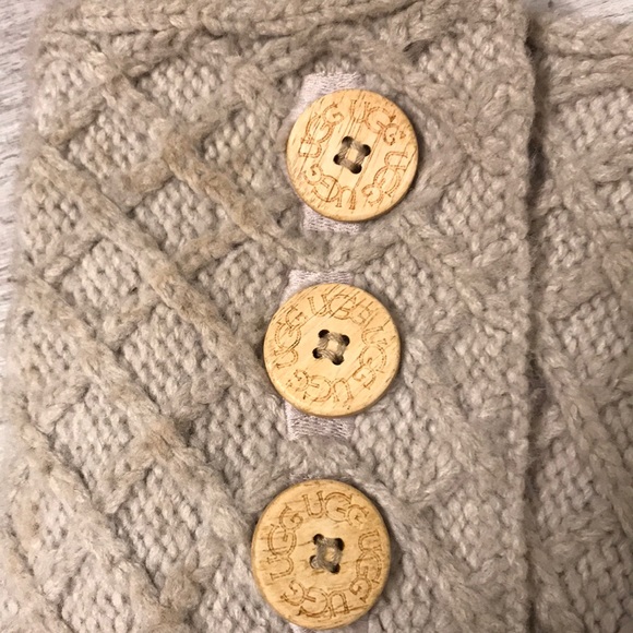 Knitted Cream UGG boots - Picture 5 of 6